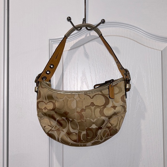 Coach Handbags - Coach Purse